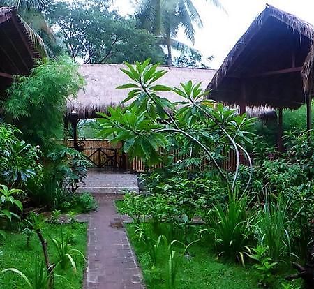 Shibui Garden Bungalows And Restaurant Tanjung  Exterior photo