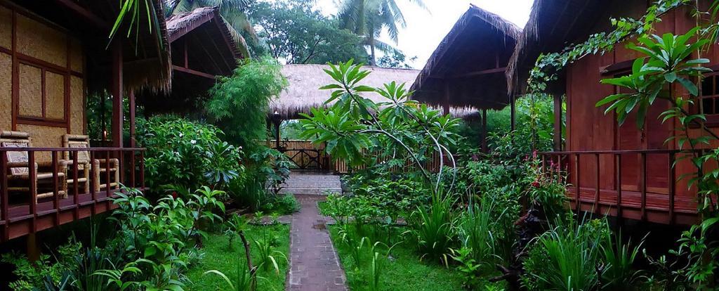 Shibui Garden Bungalows And Restaurant Tanjung  Exterior photo